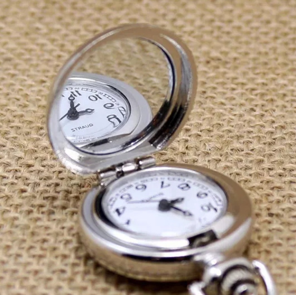 1 LEFT🆕️Marilyn Monroe necklace watch w/mirror - Picture 3 of 5
